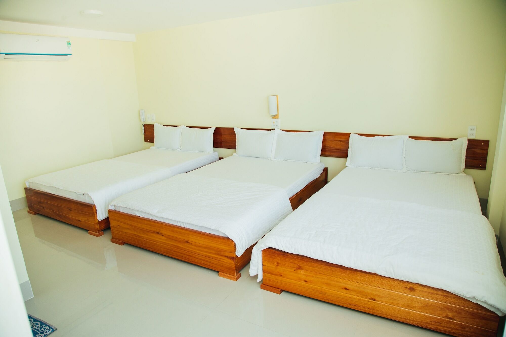 Ngoc Huong Hostel & Apartments Куїнон Екстер'єр фото